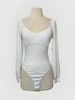 Altar'd State White Ribbed Long Sleeve Bodysuit Ruched Bust Size L NWT